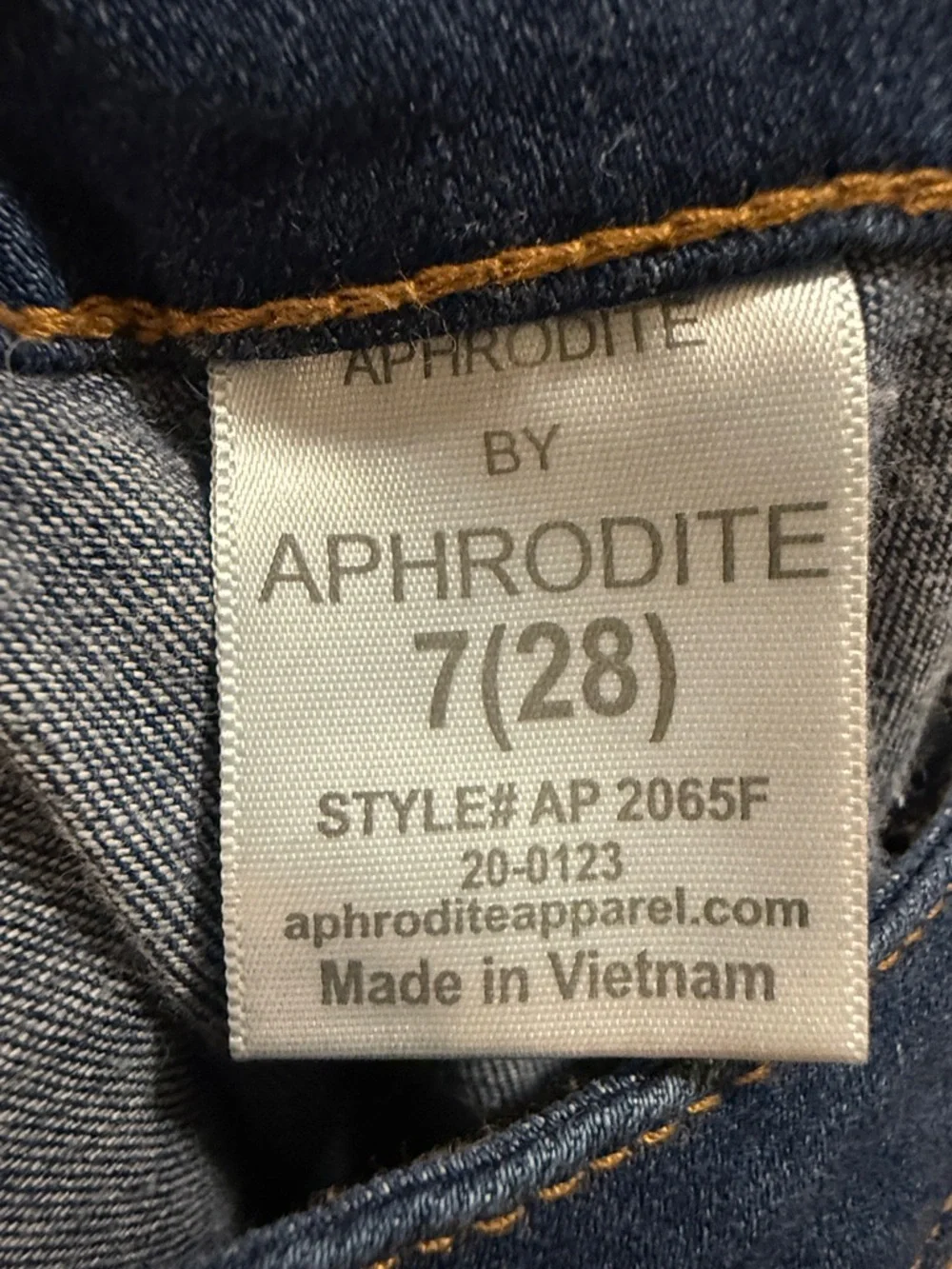 Aphrodite NWT Dark Blue Bell Bottom Jeans - Picture 7 of 10